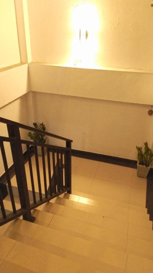 Akoya Pearl Hotel Ratnapura Exterior photo