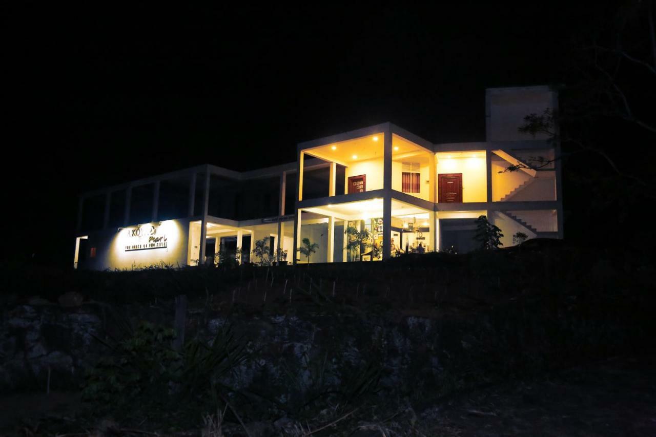 Akoya Pearl Hotel Ratnapura Exterior photo